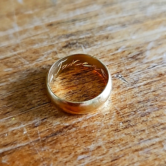 18k / 750 karat yellow solid gold wedding band ring - Picture 1 of 7
